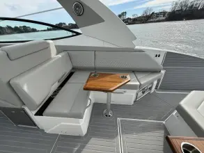 Thumbnail von Cruisers Yachts 38 GLS