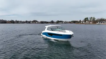 Thumbnail von Cruisers Yachts 38 GLS