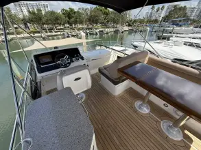 Thumbnail von Sea Ray Fly 400