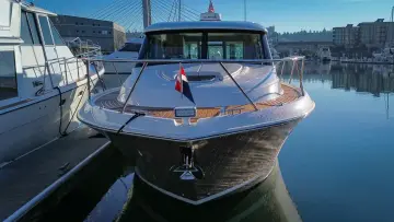 Thumbnail von Tiara Yachts 39 Coupe