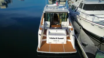 Thumbnail von Tiara Yachts 39 Coupe