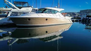 Thumbnail von Tiara Yachts 39 Coupe