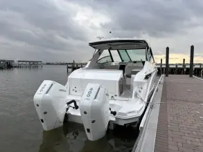 Thumbnail von Sea Ray 320 Sundancer Outboard