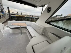 Thumbnail von Sea Ray 320 Sundancer Outboard