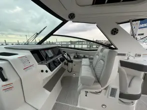Thumbnail von Sea Ray 320 Sundancer Outboard