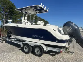 Thumbnail von Robalo R220