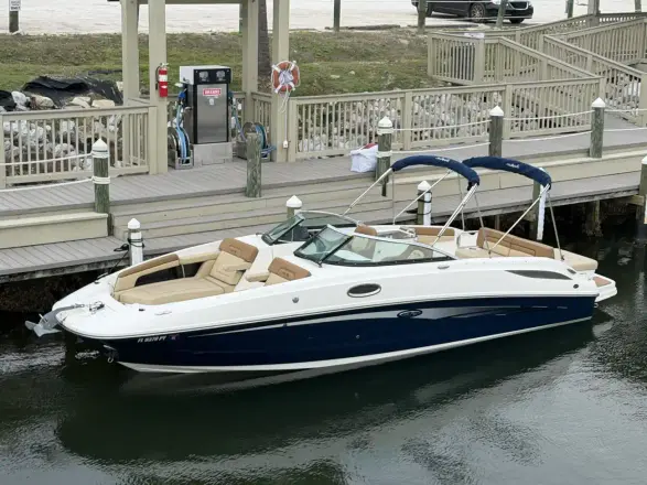 Sea Ray 280 Sundeck
