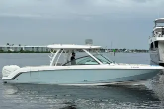 Boston Whaler 320 Vantage