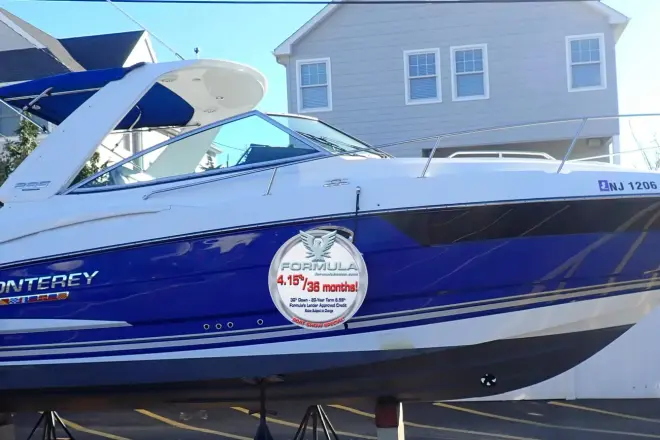Monterey 295 Sport Yacht