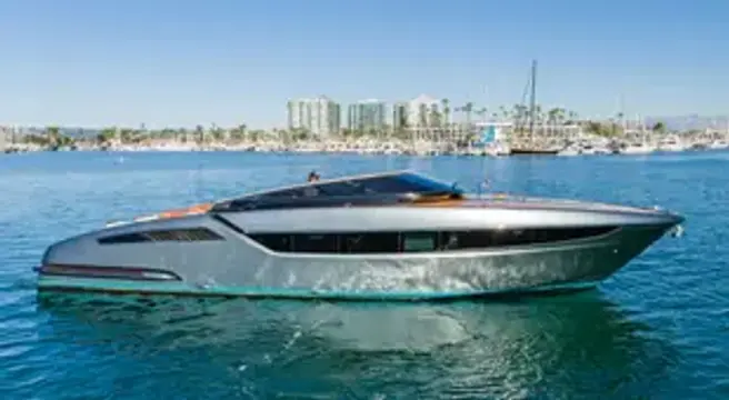 Riva 48