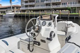 Thumbnail von Sea Ray 440 Sundancer