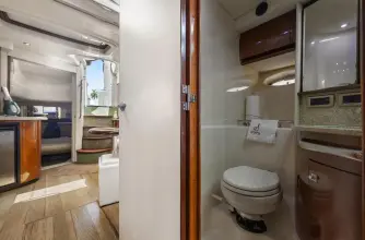 Thumbnail von Sea Ray 440 Sundancer