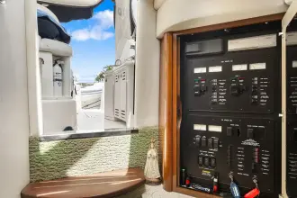 Thumbnail von Sea Ray 440 Sundancer