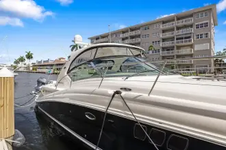 Thumbnail von Sea Ray 440 Sundancer
