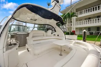 Thumbnail von Sea Ray 440 Sundancer