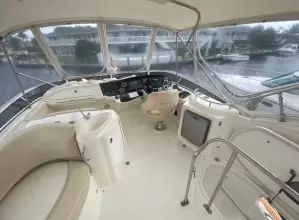 Thumbnail von Meridian 391 Sedan