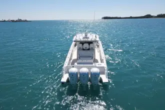 Thumbnail von Pursuit S 378 Sport