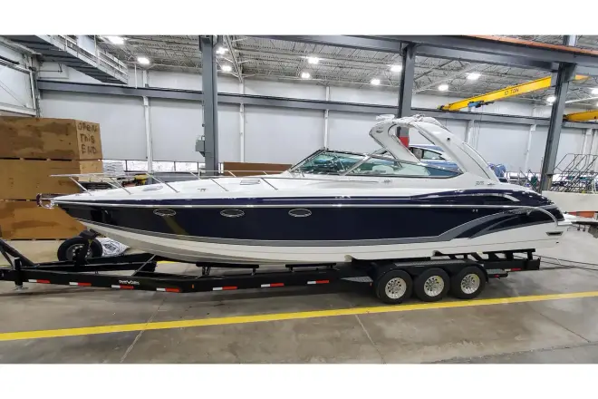 Formula 370 Sun Sport
