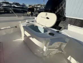 Thumbnail von Boston Whaler 150 Montauk