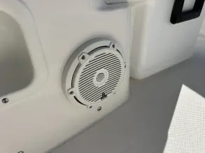 Thumbnail von Boston Whaler 170 Montauk