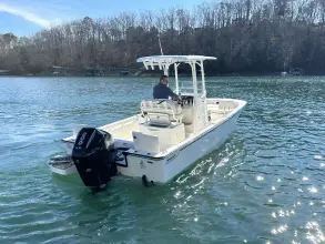 Thumbnail von Boston Whaler 210 Montauk