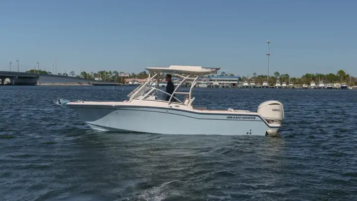 Grady White Freedom 235