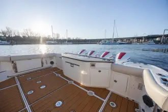 Thumbnail von Boston Whaler 405 Conquest NEW TRADE-IN- ALL OFFERS & TRADES WELCOME
