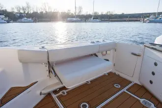 Thumbnail von Boston Whaler 405 Conquest NEW TRADE-IN- ALL OFFERS & TRADES WELCOME