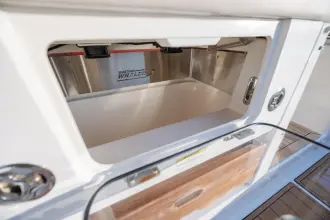Thumbnail von Boston Whaler 405 Conquest NEW TRADE-IN- ALL OFFERS & TRADES WELCOME