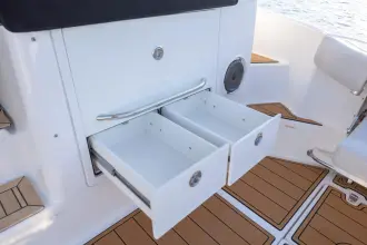 Thumbnail von Boston Whaler 405 Conquest NEW TRADE-IN- ALL OFFERS & TRADES WELCOME