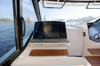 Thumbnail von Boston Whaler 405 Conquest NEW TRADE-IN- ALL OFFERS & TRADES WELCOME