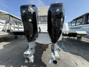 Thumbnail von Cruisers Yachts 38 VTR EC