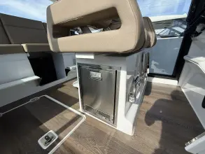 Thumbnail von Cruisers Yachts 38 VTR EC