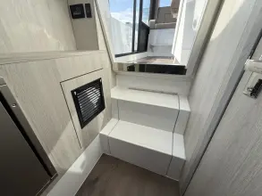 Thumbnail von Cruisers Yachts 38 VTR EC