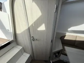 Thumbnail von Cruisers Yachts 38 VTR EC