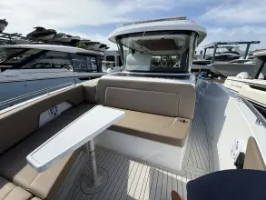 Thumbnail von Cruisers Yachts 38 VTR EC