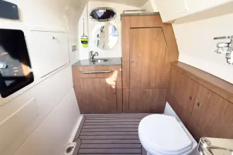 Thumbnail von Boston Whaler 350 Outrage