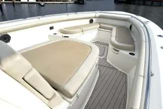 Thumbnail von Boston Whaler 350 Outrage