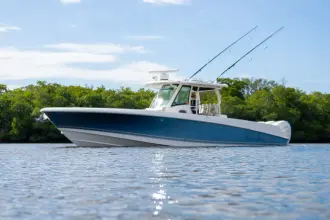 Thumbnail von Boston Whaler 350 Outrage