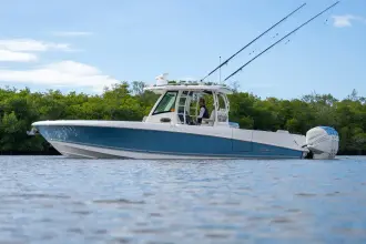 Thumbnail von Boston Whaler 350 Outrage