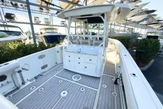 Thumbnail von Boston Whaler 350 Outrage