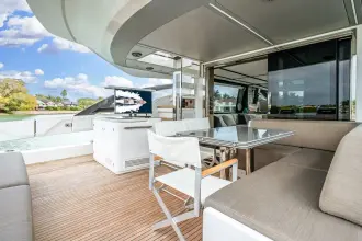 Thumbnail von Azimut S8