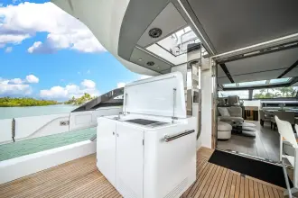 Thumbnail von Azimut S8