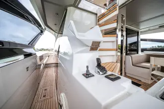 Thumbnail von Azimut S8