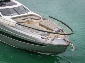 Thumbnail von Azimut S8