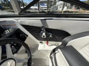 Thumbnail von Sea Ray SPX 210 Dıştan Takma