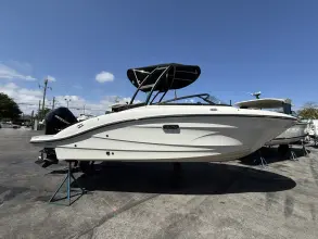 Thumbnail von Sea Ray SPX 210 Dıştan Takma
