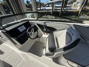 Thumbnail von Sea Ray SPX 210 Dıştan Takma