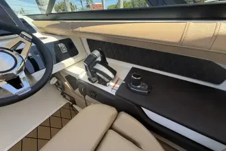 Thumbnail von Sea Ray SLX 310 Dıştan Takma