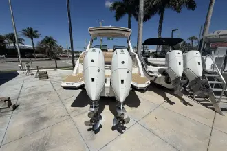 Thumbnail von Sea Ray SLX 310 Dıştan Takma